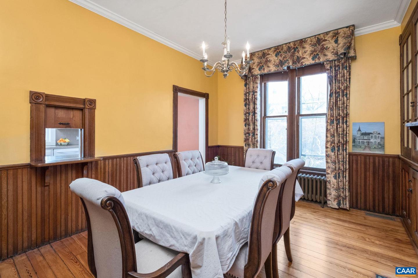 428 MAPLE AVE, WAYNESBORO, Virginia 22980, 4 Bedrooms Bedrooms, ,2 BathroomsBathrooms,Residential,For sale,428 MAPLE AVE,673747 MLS # 673747