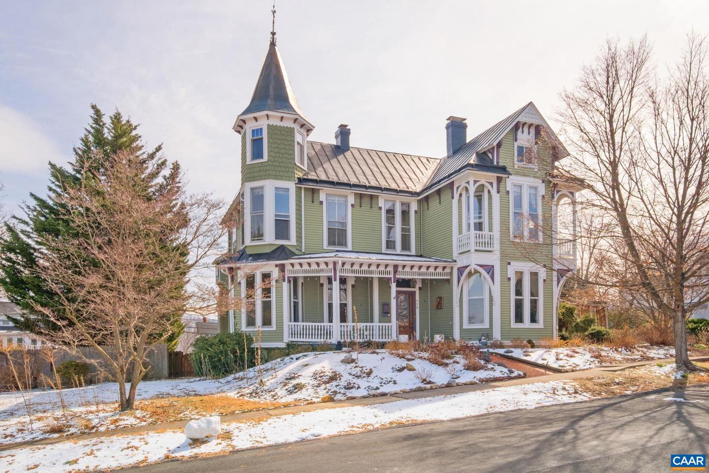 428 MAPLE AVE, WAYNESBORO, Virginia 22980, 4 Bedrooms Bedrooms, ,2 BathroomsBathrooms,Residential,For sale,428 MAPLE AVE,673747 MLS # 673747