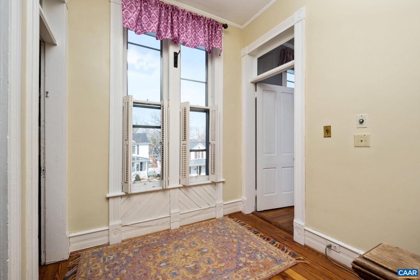 428 MAPLE AVE, WAYNESBORO, Virginia 22980, 4 Bedrooms Bedrooms, ,2 BathroomsBathrooms,Residential,For sale,428 MAPLE AVE,673747 MLS # 673747