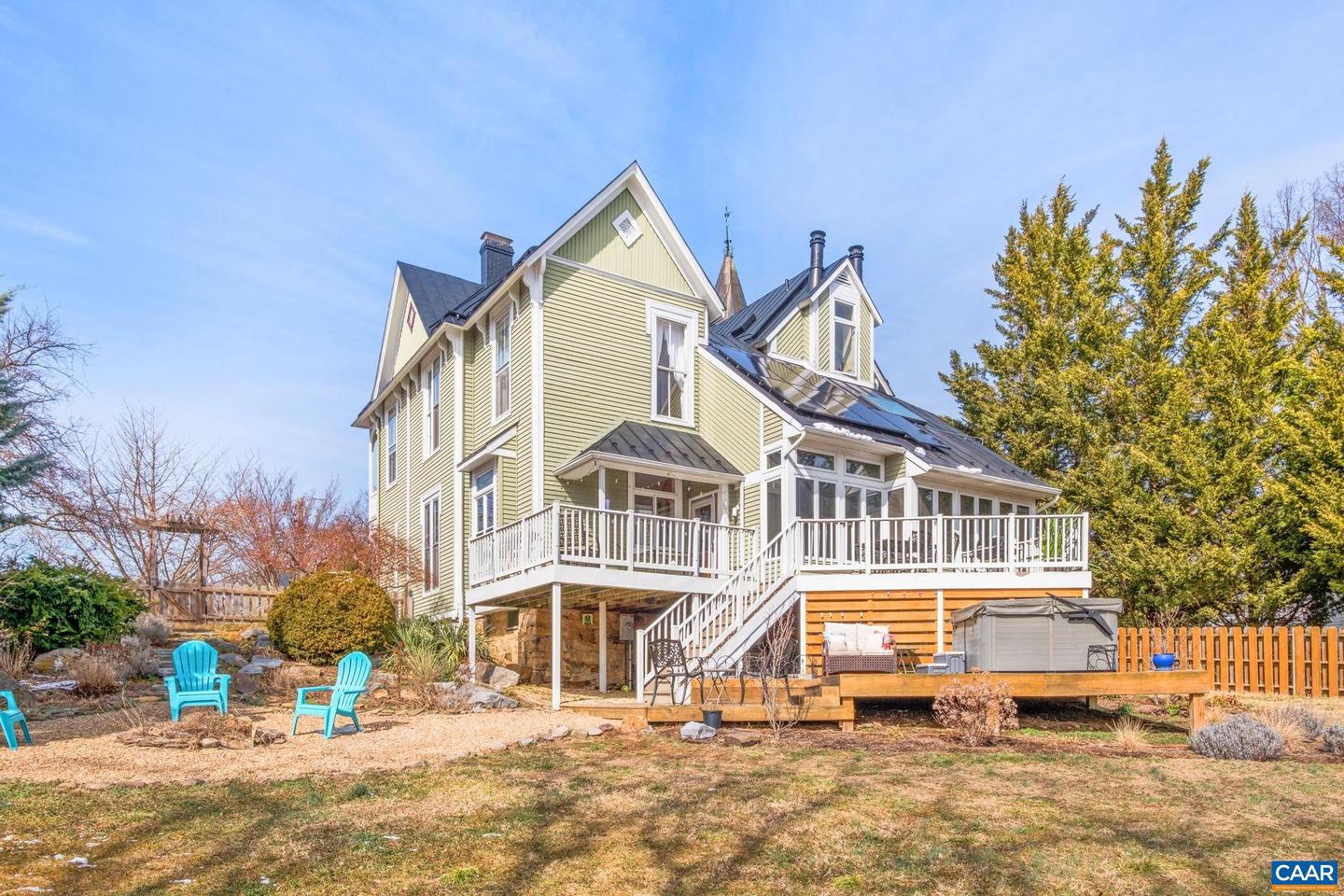 428 MAPLE AVE, WAYNESBORO, Virginia 22980, 4 Bedrooms Bedrooms, ,2 BathroomsBathrooms,Residential,For sale,428 MAPLE AVE,673747 MLS # 673747