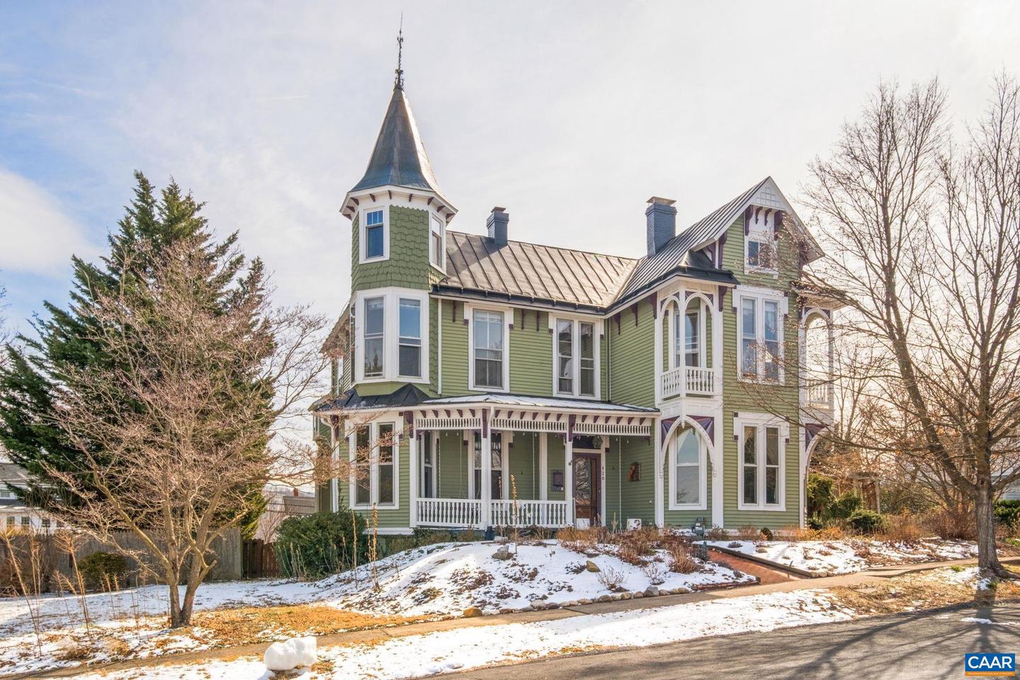 428 MAPLE AVE, WAYNESBORO, Virginia 22980, 4 Bedrooms Bedrooms, ,2 BathroomsBathrooms,Residential,For sale,428 MAPLE AVE,673747 MLS # 673747