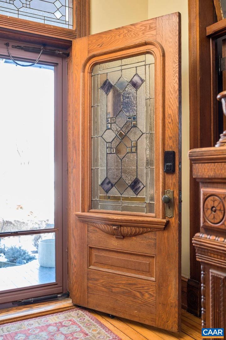 428 MAPLE AVE, WAYNESBORO, Virginia 22980, 4 Bedrooms Bedrooms, ,2 BathroomsBathrooms,Residential,For sale,428 MAPLE AVE,673747 MLS # 673747