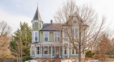 428 MAPLE AVE, WAYNESBORO, Virginia 22980, 4 Bedrooms Bedrooms, ,2 BathroomsBathrooms,Residential,For sale,428 MAPLE AVE,673747 MLS # 673747