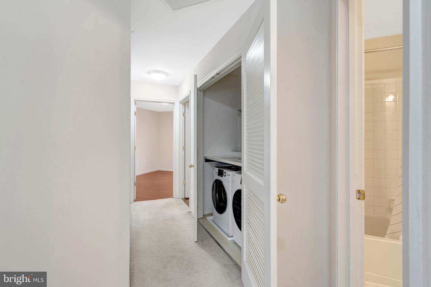 4479-B BEACON GROVE CIR, FAIRFAX, Virginia 22033, 3 Bedrooms Bedrooms, ,2 BathroomsBathrooms,Residential,For sale,4479-B BEACON GROVE CIR,VAFX2293220 MLS # VAFX2293220