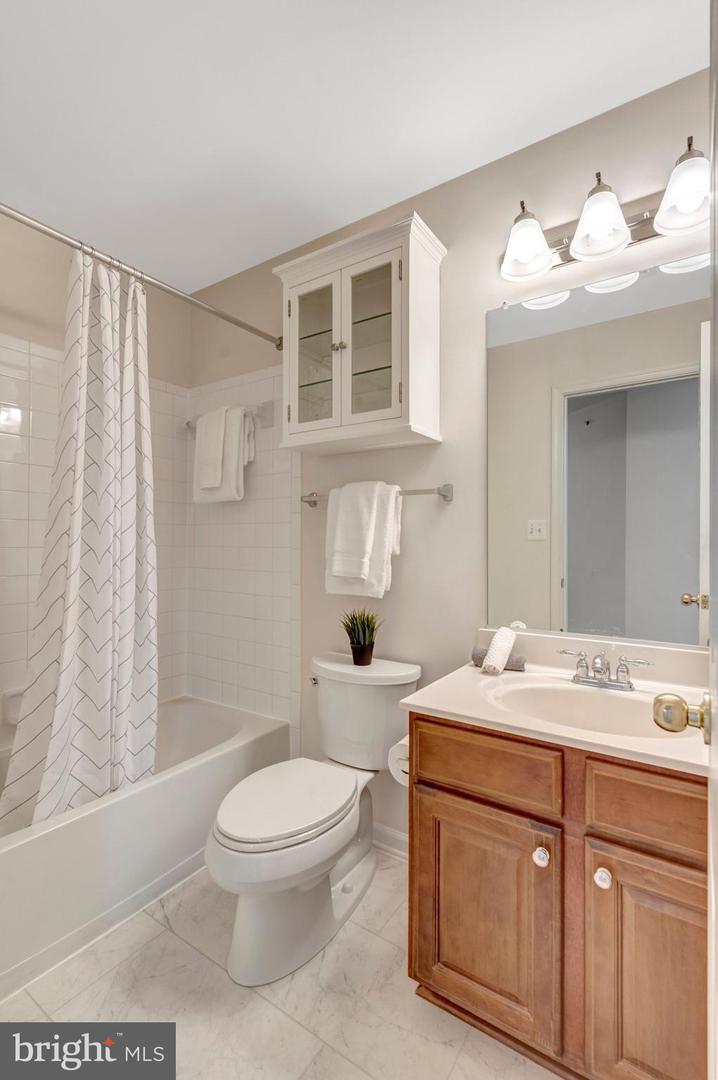 4479-B BEACON GROVE CIR, FAIRFAX, Virginia 22033, 3 Bedrooms Bedrooms, ,2 BathroomsBathrooms,Residential,For sale,4479-B BEACON GROVE CIR,VAFX2293220 MLS # VAFX2293220