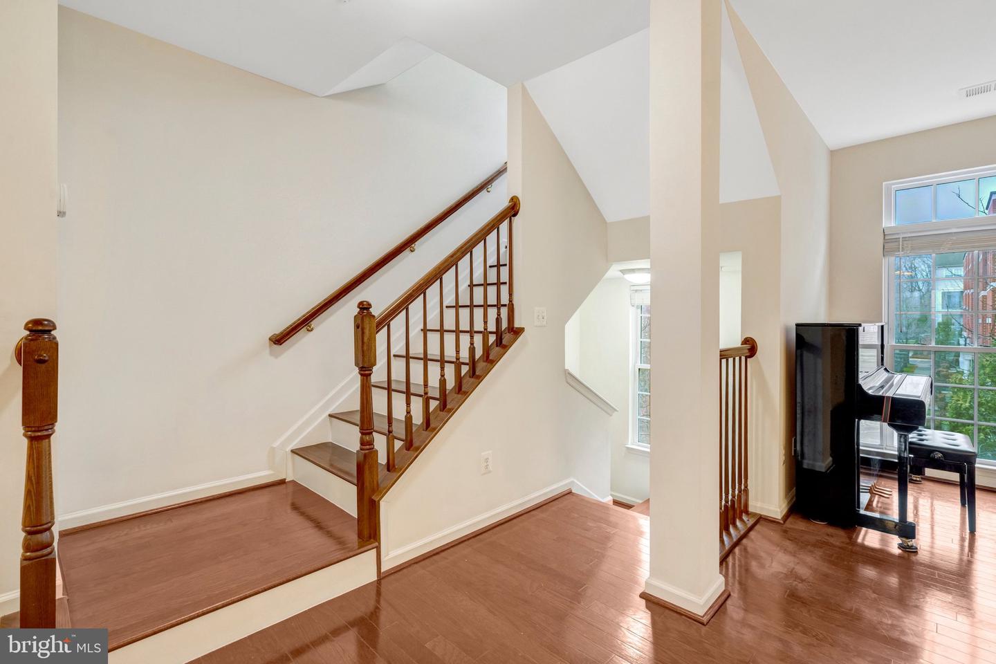 4479-B BEACON GROVE CIR, FAIRFAX, Virginia 22033, 3 Bedrooms Bedrooms, ,2 BathroomsBathrooms,Residential,For sale,4479-B BEACON GROVE CIR,VAFX2293220 MLS # VAFX2293220