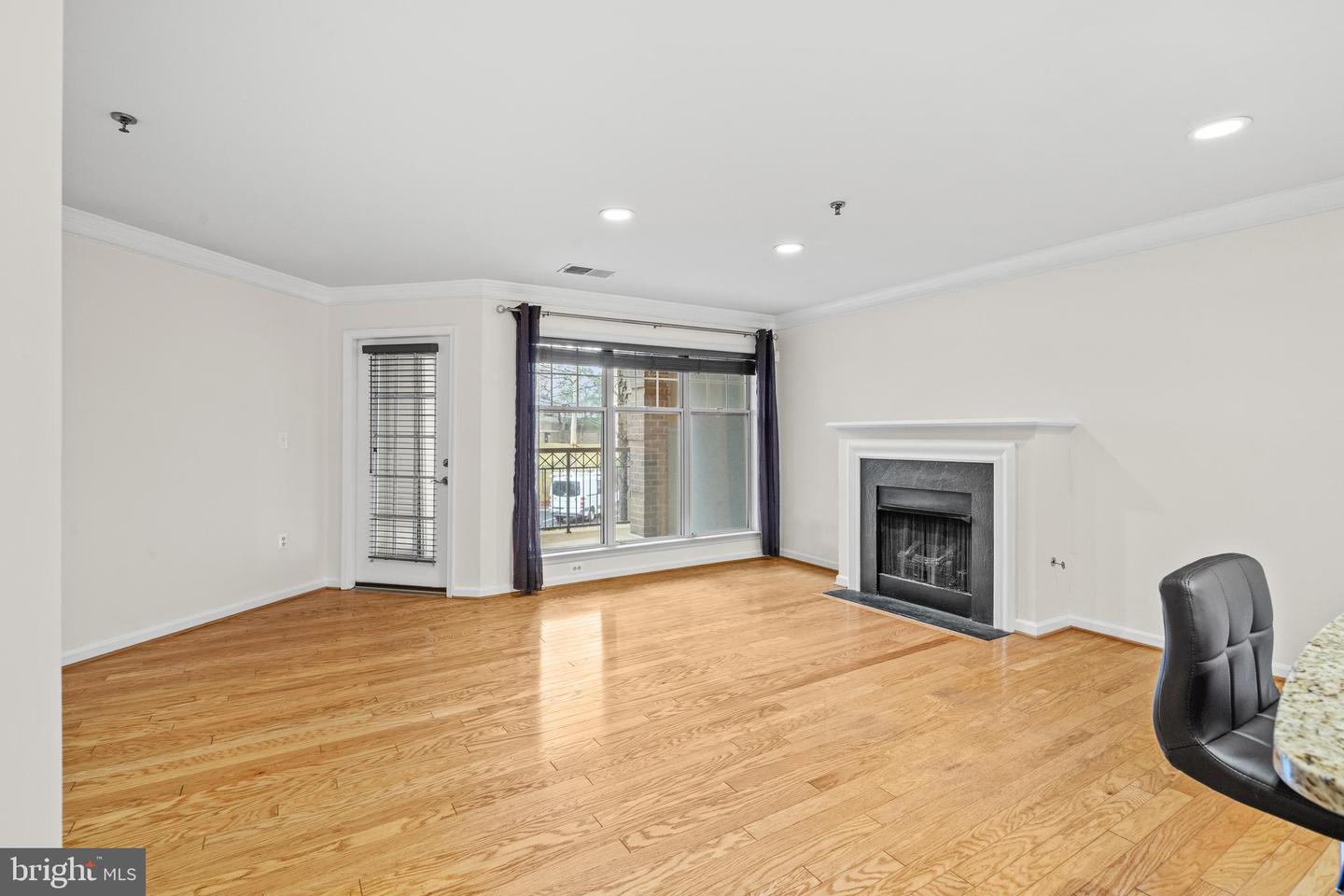 5563 SEMINARY RD #107, FALLS CHURCH, Virginia 22041, 1 Bedroom Bedrooms, ,1 BathroomBathrooms,Residential,For sale,5563 SEMINARY RD #107,VAFX2293254 MLS # VAFX2293254