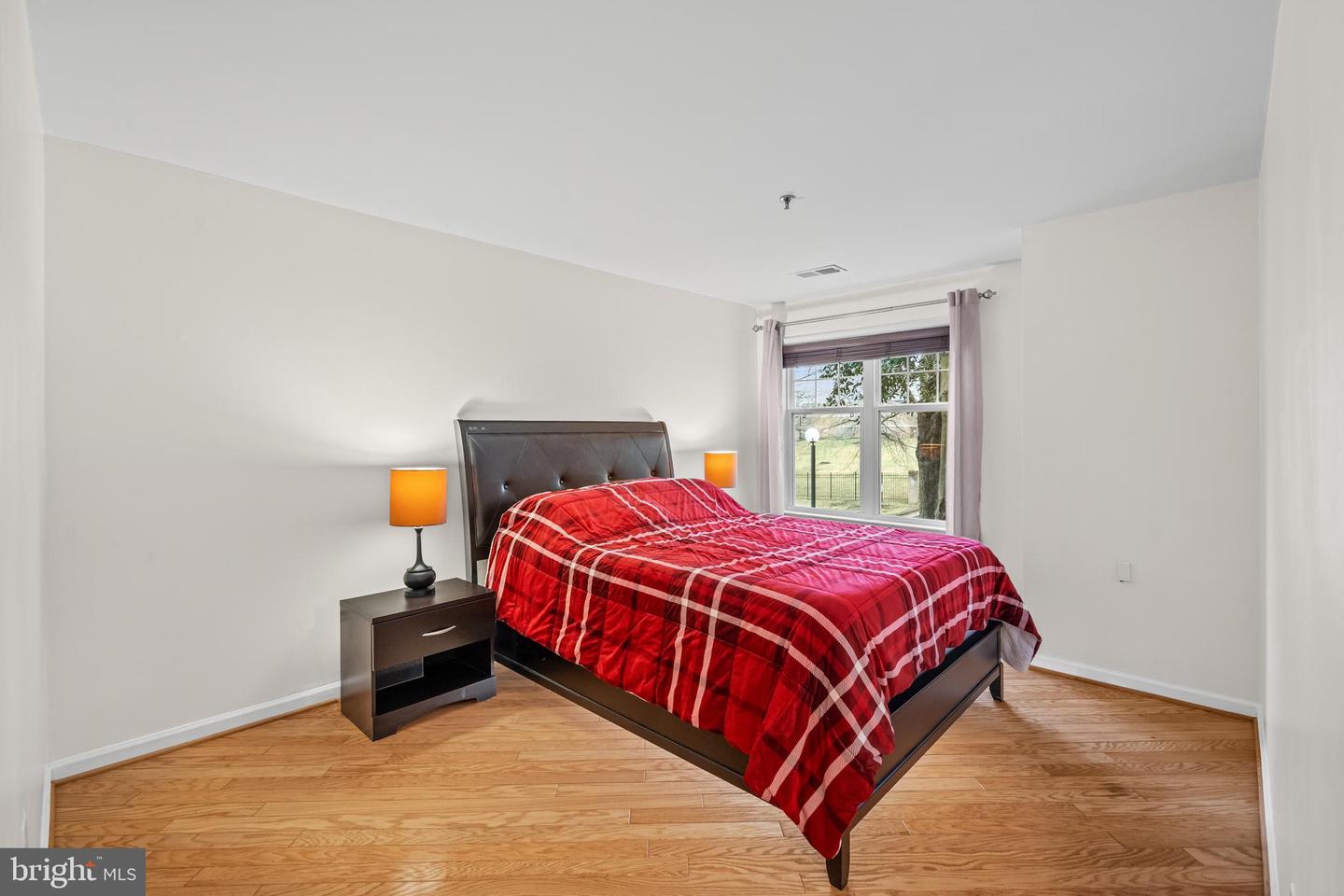 5563 SEMINARY RD #107, FALLS CHURCH, Virginia 22041, 1 Bedroom Bedrooms, ,1 BathroomBathrooms,Residential,For sale,5563 SEMINARY RD #107,VAFX2293254 MLS # VAFX2293254