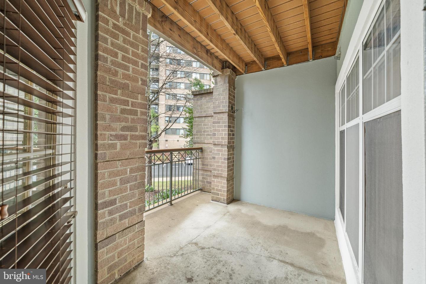 5563 SEMINARY RD #107, FALLS CHURCH, Virginia 22041, 1 Bedroom Bedrooms, ,1 BathroomBathrooms,Residential,For sale,5563 SEMINARY RD #107,VAFX2293254 MLS # VAFX2293254