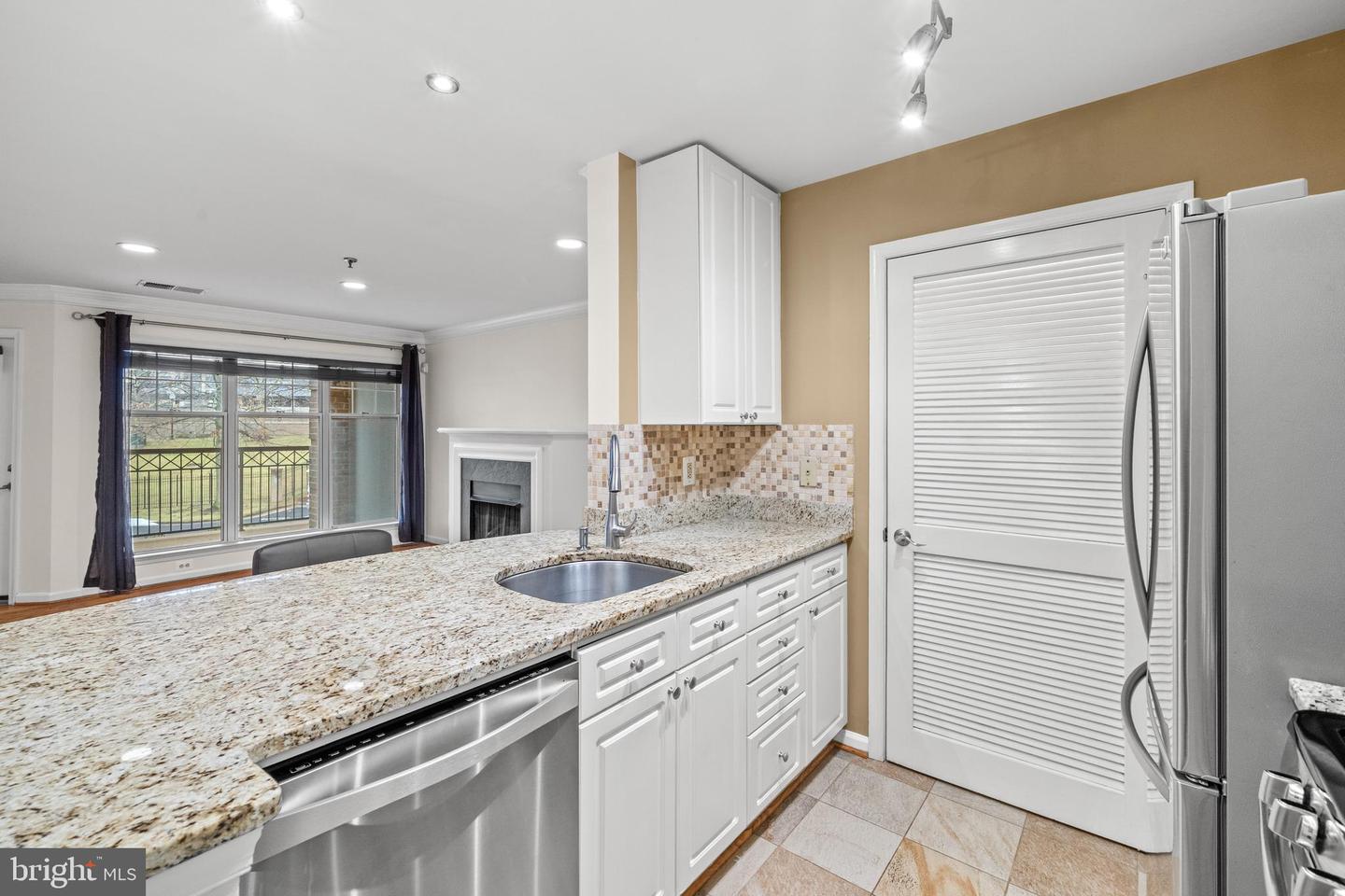 5563 SEMINARY RD #107, FALLS CHURCH, Virginia 22041, 1 Bedroom Bedrooms, ,1 BathroomBathrooms,Residential,For sale,5563 SEMINARY RD #107,VAFX2293254 MLS # VAFX2293254