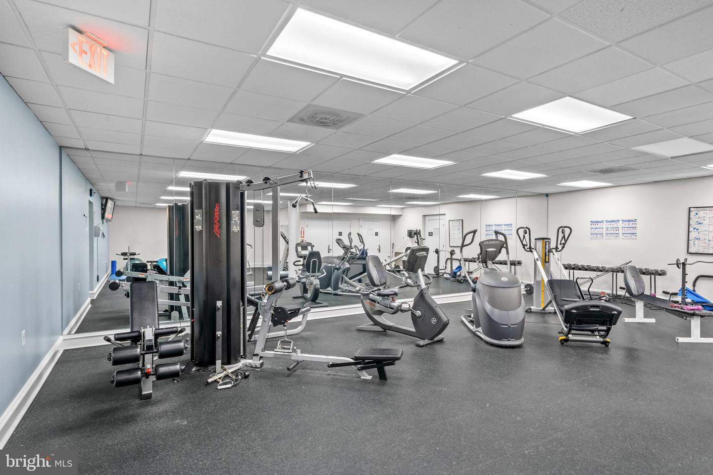 5563 SEMINARY RD #107, FALLS CHURCH, Virginia 22041, 1 Bedroom Bedrooms, ,1 BathroomBathrooms,Residential,For sale,5563 SEMINARY RD #107,VAFX2293254 MLS # VAFX2293254