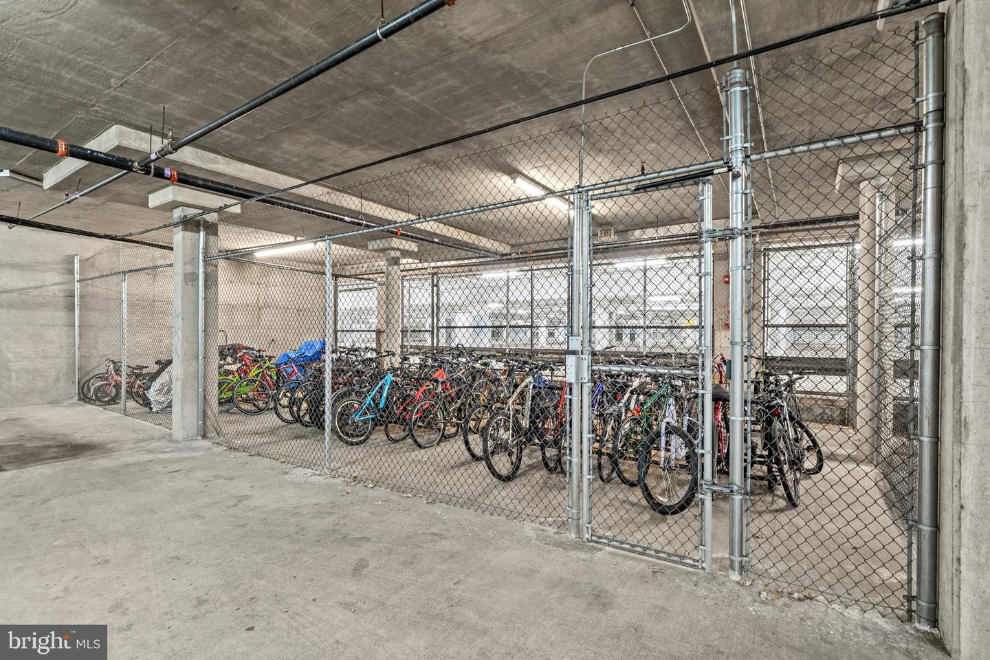 5563 SEMINARY RD #107, FALLS CHURCH, Virginia 22041, 1 Bedroom Bedrooms, ,1 BathroomBathrooms,Residential,For sale,5563 SEMINARY RD #107,VAFX2293254 MLS # VAFX2293254