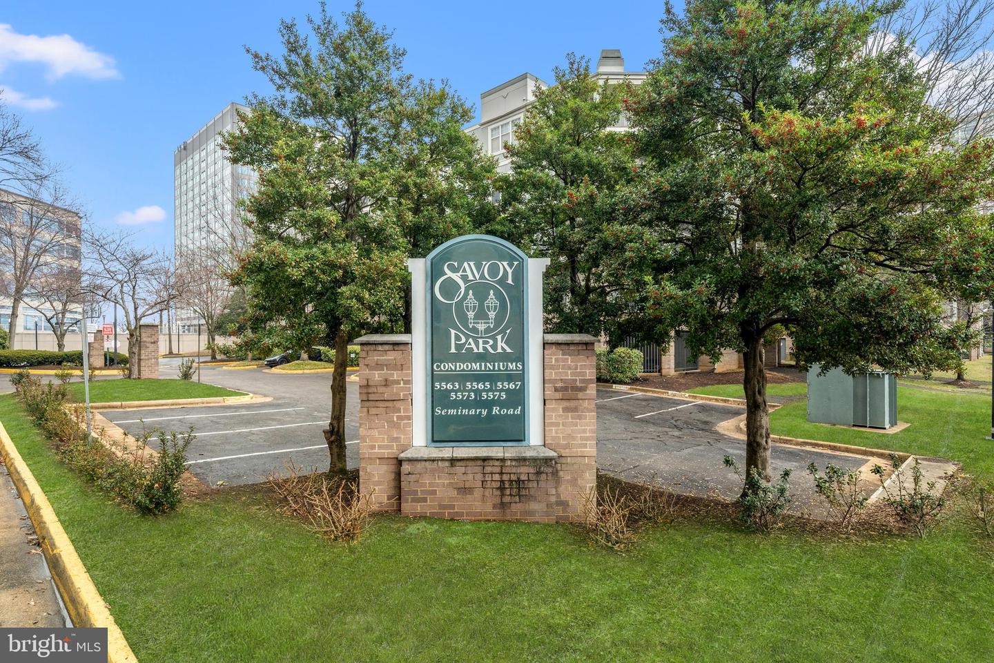 5563 SEMINARY RD #107, FALLS CHURCH, Virginia 22041, 1 Bedroom Bedrooms, ,1 BathroomBathrooms,Residential,For sale,5563 SEMINARY RD #107,VAFX2293254 MLS # VAFX2293254