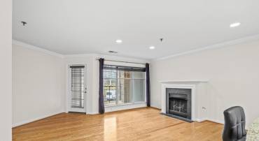 5563 SEMINARY RD #107, FALLS CHURCH, Virginia 22041, 1 Bedroom Bedrooms, ,1 BathroomBathrooms,Residential,For sale,5563 SEMINARY RD #107,VAFX2293254 MLS # VAFX2293254
