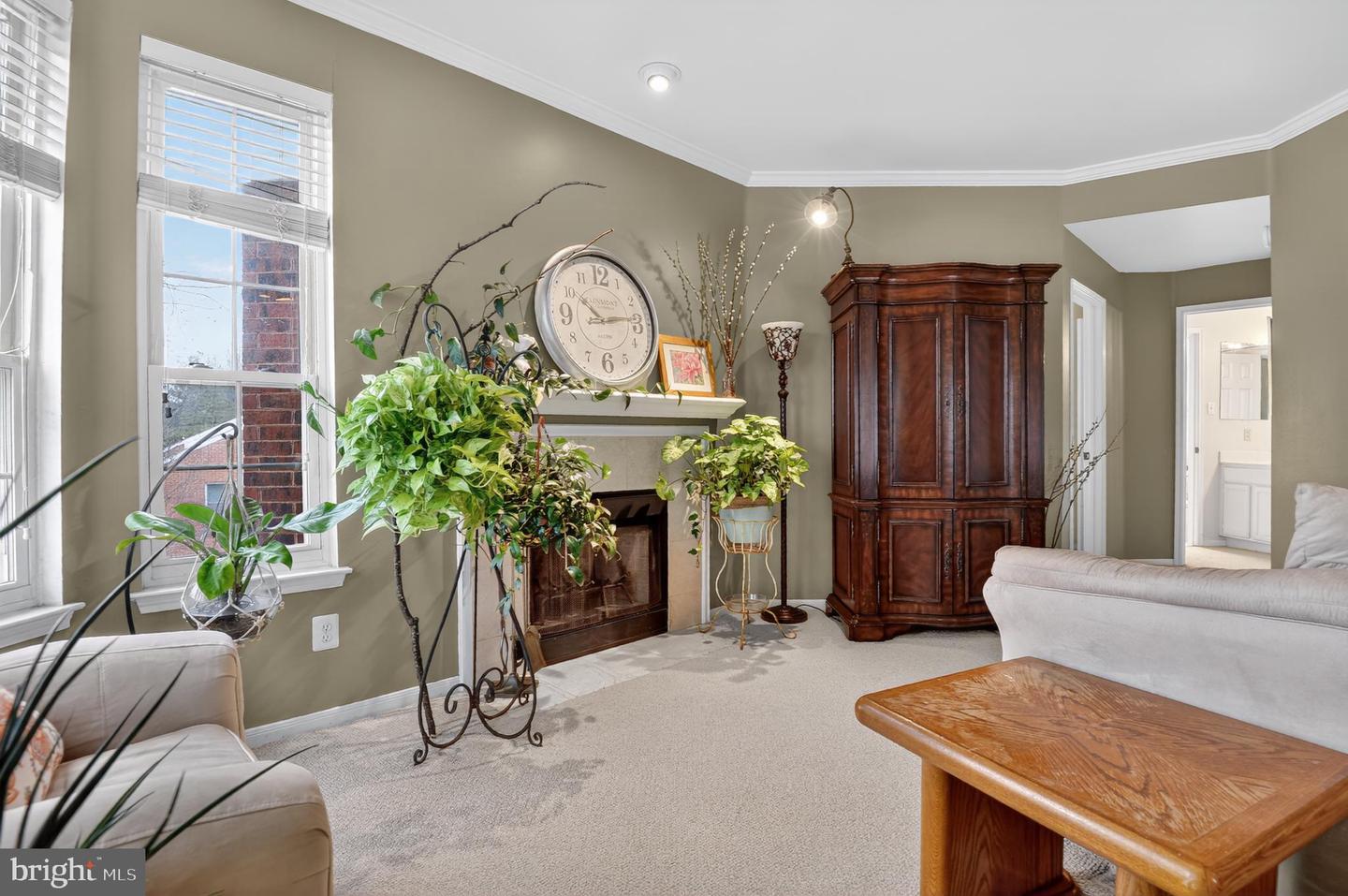 678 GATEWAY DR SE #912, LEESBURG, Virginia 20175, 2 Bedrooms Bedrooms, ,1 BathroomBathrooms,Residential,For sale,678 GATEWAY DR SE #912,VALO2117012 MLS # VALO2117012