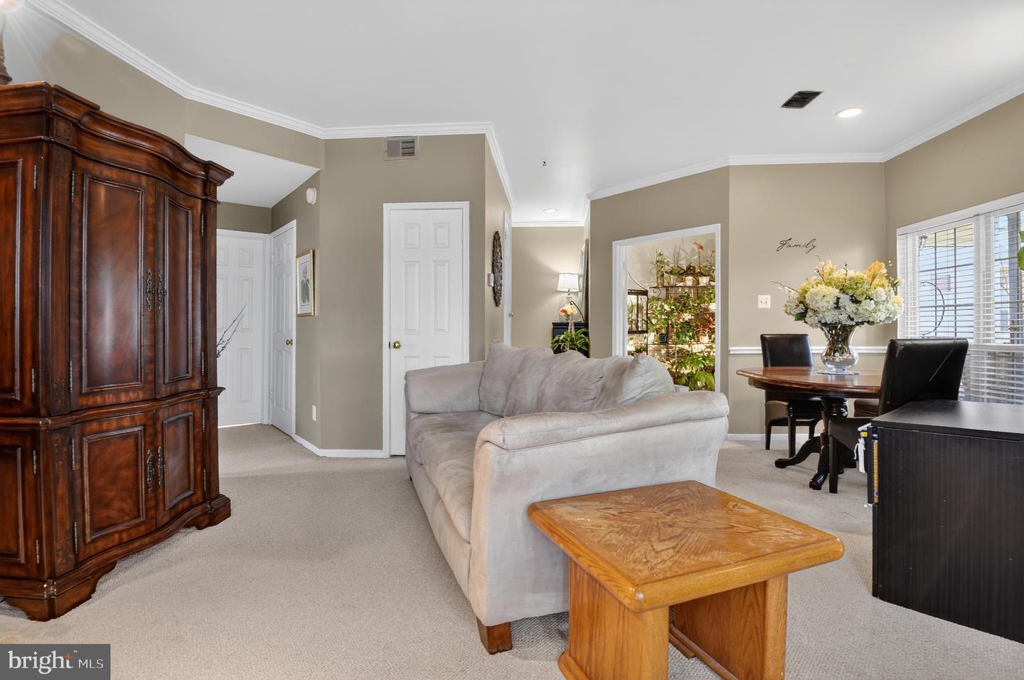 678 GATEWAY DR SE #912, LEESBURG, Virginia 20175, 2 Bedrooms Bedrooms, ,1 BathroomBathrooms,Residential,For sale,678 GATEWAY DR SE #912,VALO2117012 MLS # VALO2117012