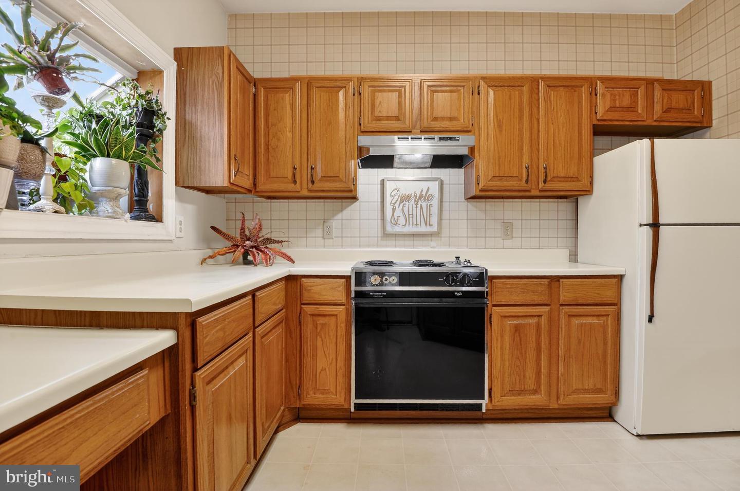 678 GATEWAY DR SE #912, LEESBURG, Virginia 20175, 2 Bedrooms Bedrooms, ,1 BathroomBathrooms,Residential,For sale,678 GATEWAY DR SE #912,VALO2117012 MLS # VALO2117012