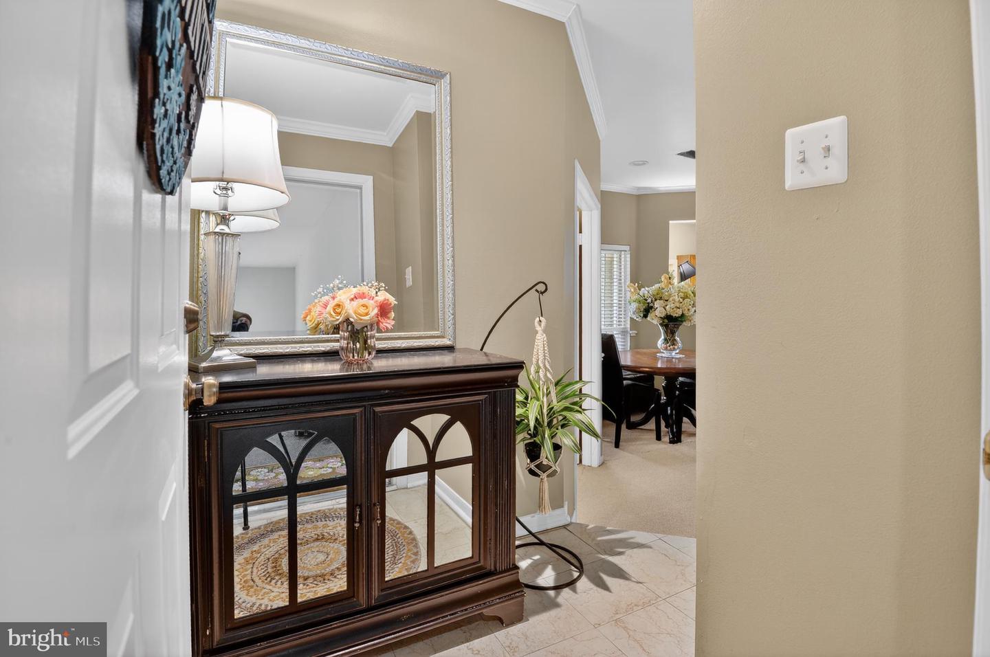 678 GATEWAY DR SE #912, LEESBURG, Virginia 20175, 2 Bedrooms Bedrooms, ,1 BathroomBathrooms,Residential,For sale,678 GATEWAY DR SE #912,VALO2117012 MLS # VALO2117012