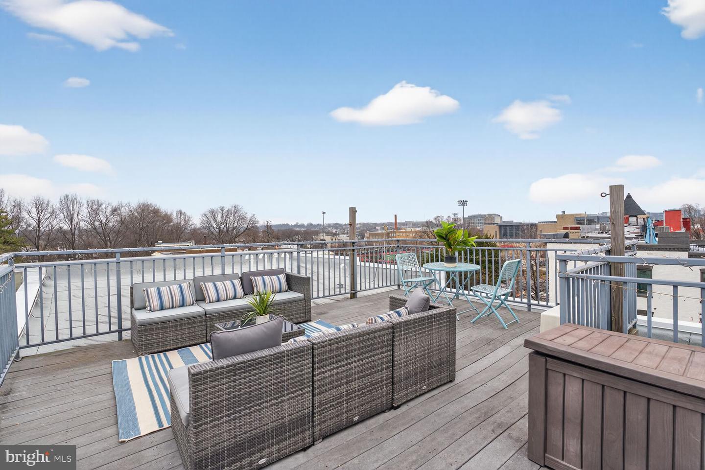 1240 4TH ST NW #300, WASHINGTON, District Of Columbia 20001, 2 Bedrooms Bedrooms, 4 Rooms Rooms,2 BathroomsBathrooms,Residential,For sale,1240 4TH ST NW #300,DCDC2248504 MLS # DCDC2248504