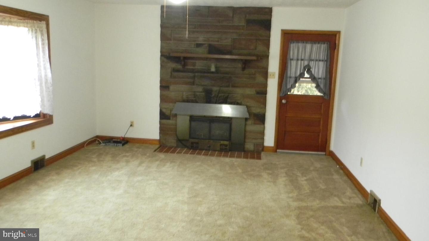 6688 BROCKS GAP RD, BROADWAY, Virginia 22815, 4 Bedrooms Bedrooms, ,2 BathroomsBathrooms,Residential,For sale,6688 BROCKS GAP RD,VARO2002876 MLS # VARO2002876