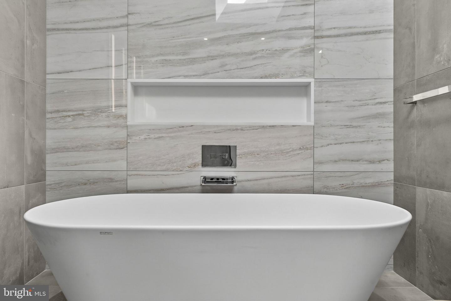 1513 VERMONT AVE NW, WASHINGTON, District Of Columbia 20005, 4 Bedrooms Bedrooms, ,4 BathroomsBathrooms,Residential,For sale,1513 VERMONT AVE NW,DCDC2248704 MLS # DCDC2248704