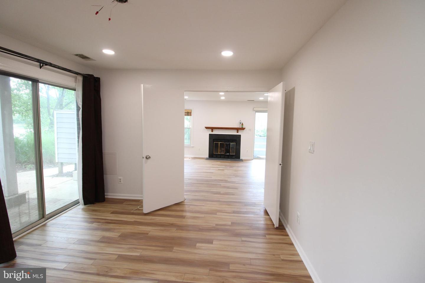 3150-E ANCHORWAY CT, FALLS CHURCH, Virginia 22042, 1 Bedroom Bedrooms, 2 Rooms Rooms,1 BathroomBathrooms,Residential,For sale,3150-E ANCHORWAY CT,VAFX2293880 MLS # VAFX2293880