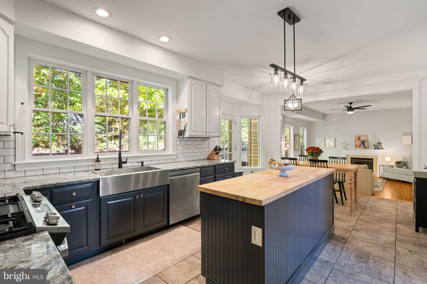 40 STACY LN, FREDERICKSBURG, Virginia 22406, 5 Bedrooms Bedrooms, ,3 BathroomsBathrooms,Residential,For sale,40 STACY LN,VAST2046614 MLS # VAST2046614