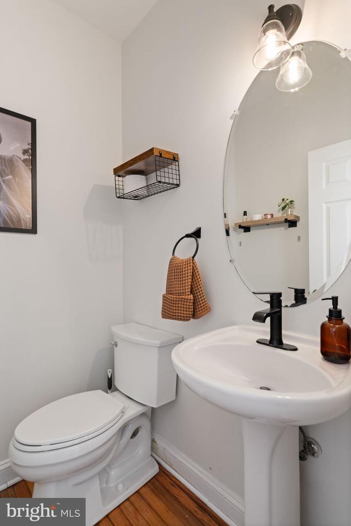 40 STACY LN, FREDERICKSBURG, Virginia 22406, 5 Bedrooms Bedrooms, ,3 BathroomsBathrooms,Residential,For sale,40 STACY LN,VAST2046614 MLS # VAST2046614