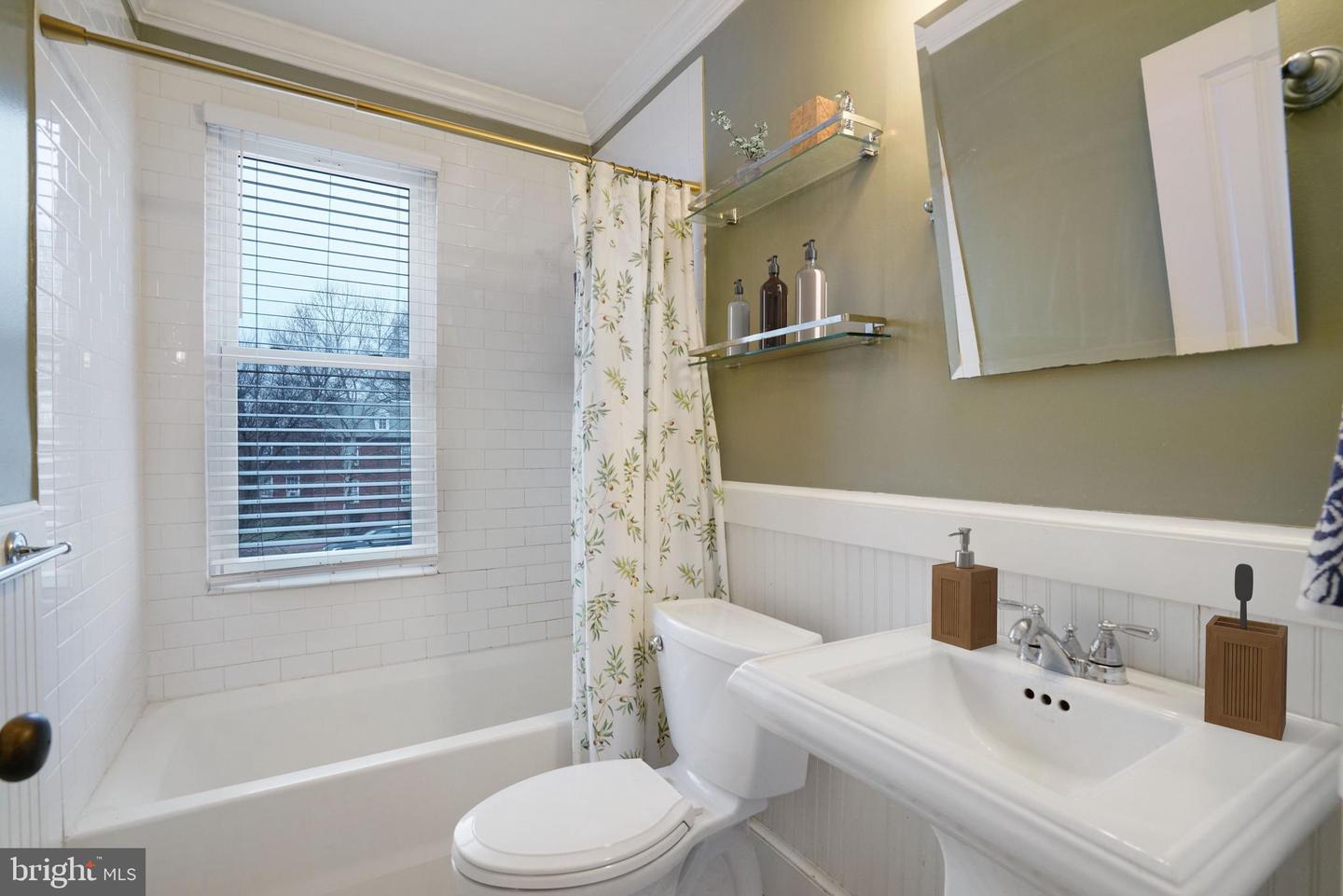 922 S WASHINGTON ST #311, ALEXANDRIA, Virginia 22314, 2 Bedrooms Bedrooms, ,1 BathroomBathrooms,Residential,For sale,922 S WASHINGTON ST #311,VAAX2054756 MLS # VAAX2054756