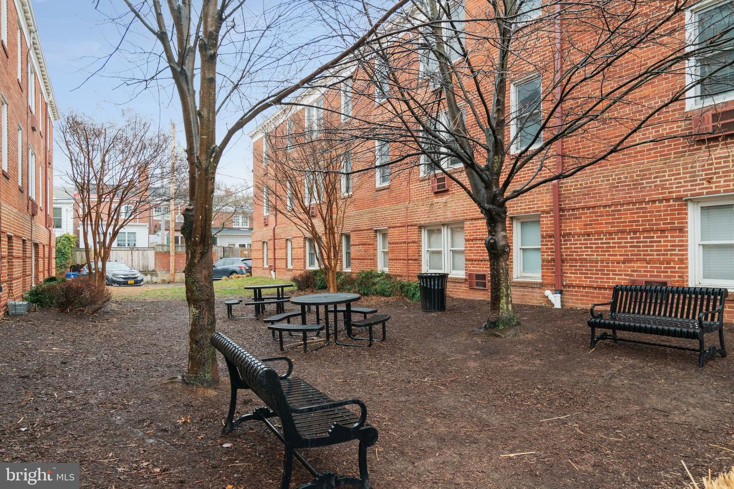 922 S WASHINGTON ST #311, ALEXANDRIA, Virginia 22314, 2 Bedrooms Bedrooms, ,1 BathroomBathrooms,Residential,For sale,922 S WASHINGTON ST #311,VAAX2054756 MLS # VAAX2054756