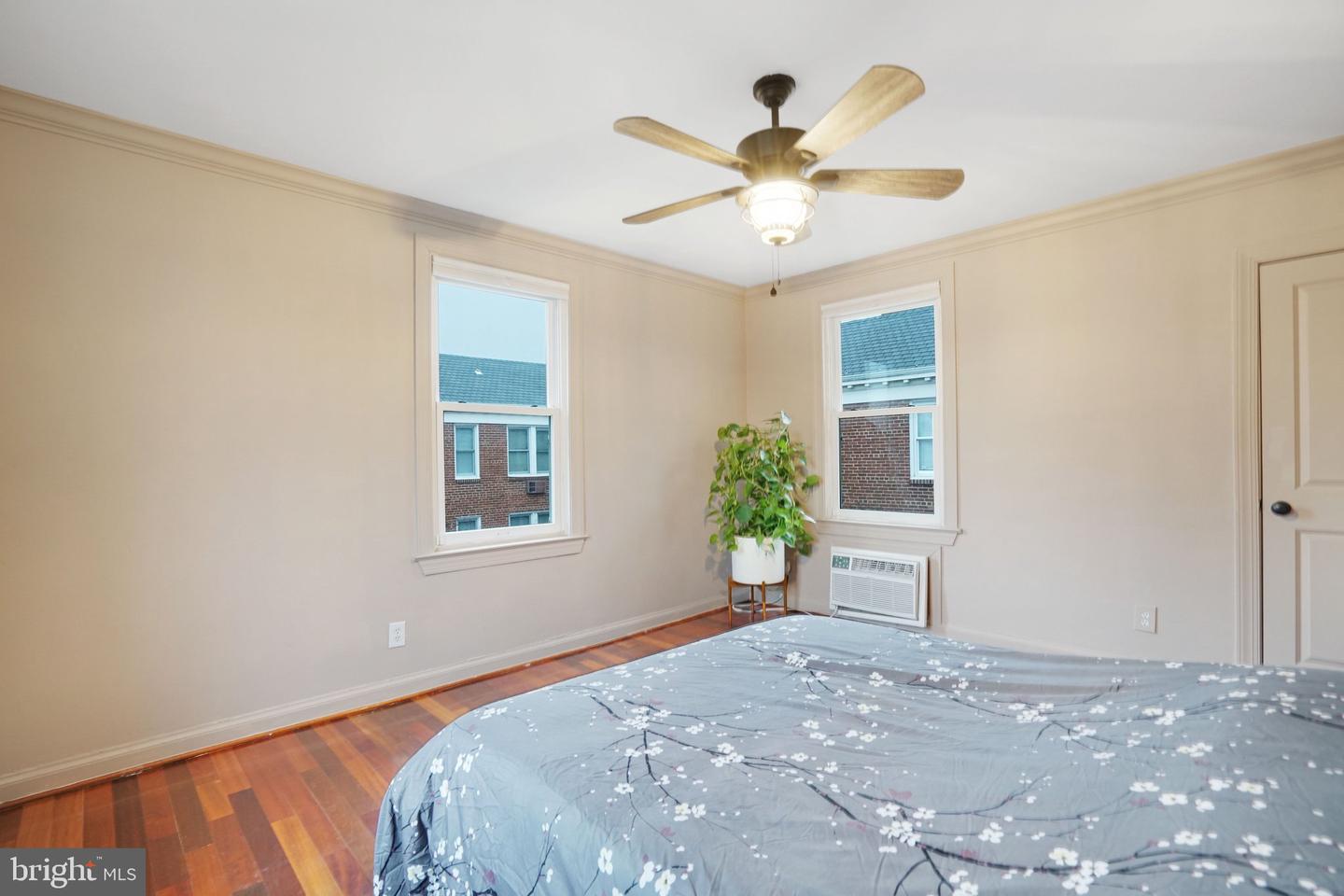 922 S WASHINGTON ST #311, ALEXANDRIA, Virginia 22314, 2 Bedrooms Bedrooms, ,1 BathroomBathrooms,Residential,For sale,922 S WASHINGTON ST #311,VAAX2054756 MLS # VAAX2054756