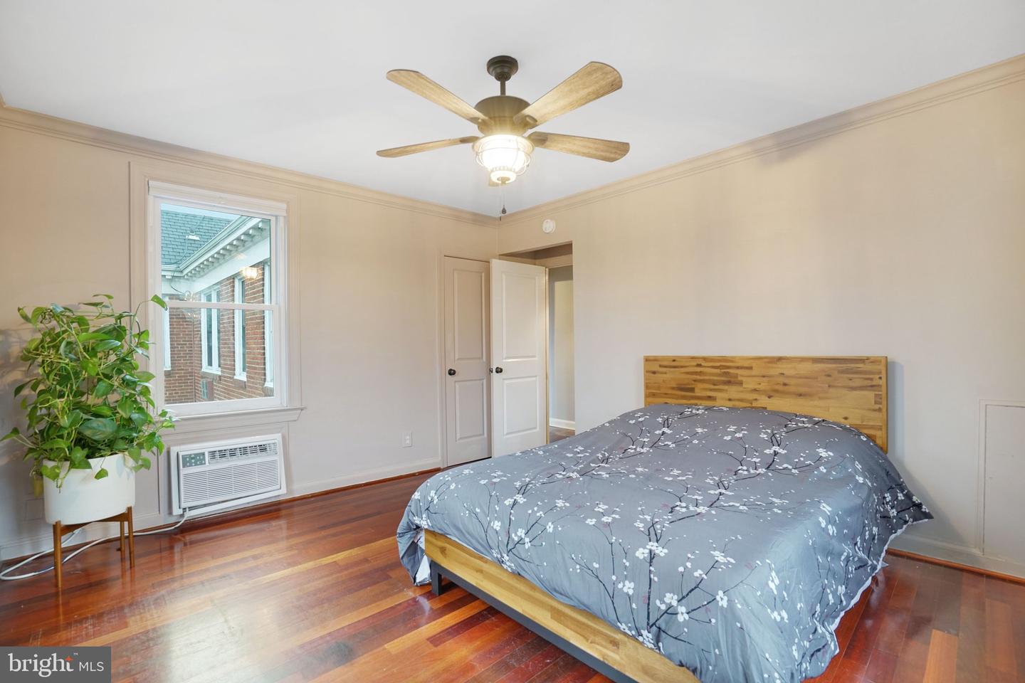 922 S WASHINGTON ST #311, ALEXANDRIA, Virginia 22314, 2 Bedrooms Bedrooms, ,1 BathroomBathrooms,Residential,For sale,922 S WASHINGTON ST #311,VAAX2054756 MLS # VAAX2054756