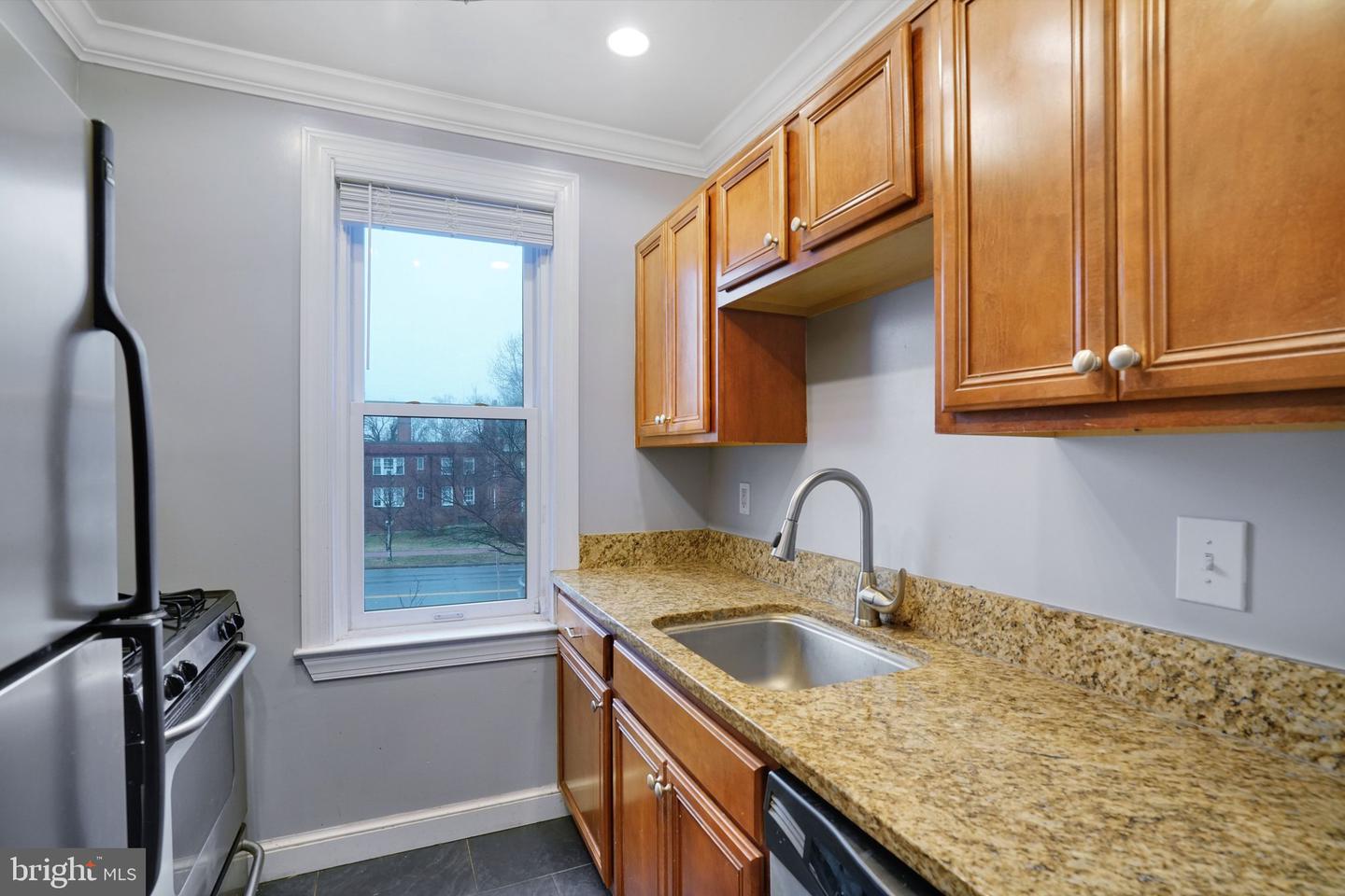 922 S WASHINGTON ST #311, ALEXANDRIA, Virginia 22314, 2 Bedrooms Bedrooms, ,1 BathroomBathrooms,Residential,For sale,922 S WASHINGTON ST #311,VAAX2054756 MLS # VAAX2054756