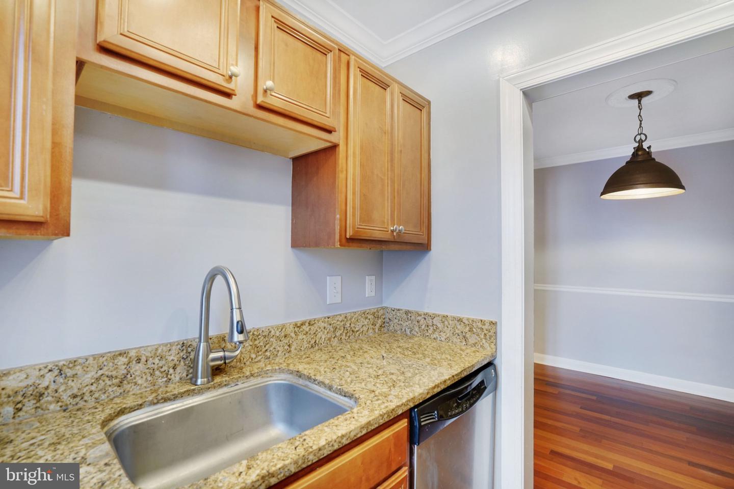 922 S WASHINGTON ST #311, ALEXANDRIA, Virginia 22314, 2 Bedrooms Bedrooms, ,1 BathroomBathrooms,Residential,For sale,922 S WASHINGTON ST #311,VAAX2054756 MLS # VAAX2054756
