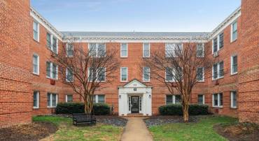 922 S WASHINGTON ST #311, ALEXANDRIA, Virginia 22314, 2 Bedrooms Bedrooms, ,1 BathroomBathrooms,Residential,For sale,922 S WASHINGTON ST #311,VAAX2054756 MLS # VAAX2054756