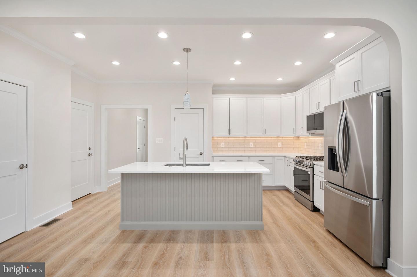 709 GARFIELD AVE, COLONIAL BEACH, Virginia 22443, 4 Bedrooms Bedrooms, 7 Rooms Rooms,2 BathroomsBathrooms,Residential,For sale,709 GARFIELD AVE,VAWE2010608 MLS # VAWE2010608