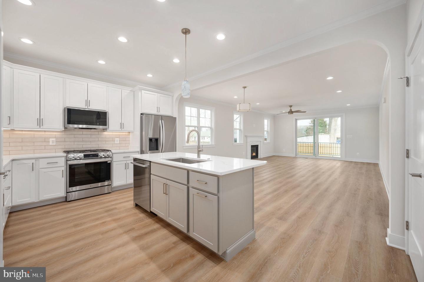 709 GARFIELD AVE, COLONIAL BEACH, Virginia 22443, 4 Bedrooms Bedrooms, 7 Rooms Rooms,2 BathroomsBathrooms,Residential,For sale,709 GARFIELD AVE,VAWE2010608 MLS # VAWE2010608