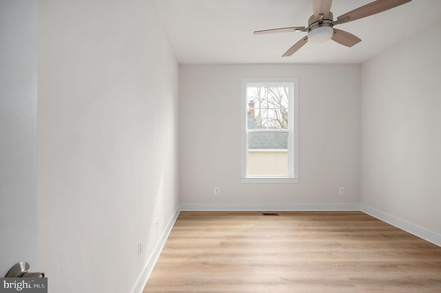 709 GARFIELD AVE, COLONIAL BEACH, Virginia 22443, 4 Bedrooms Bedrooms, 7 Rooms Rooms,2 BathroomsBathrooms,Residential,For sale,709 GARFIELD AVE,VAWE2010608 MLS # VAWE2010608