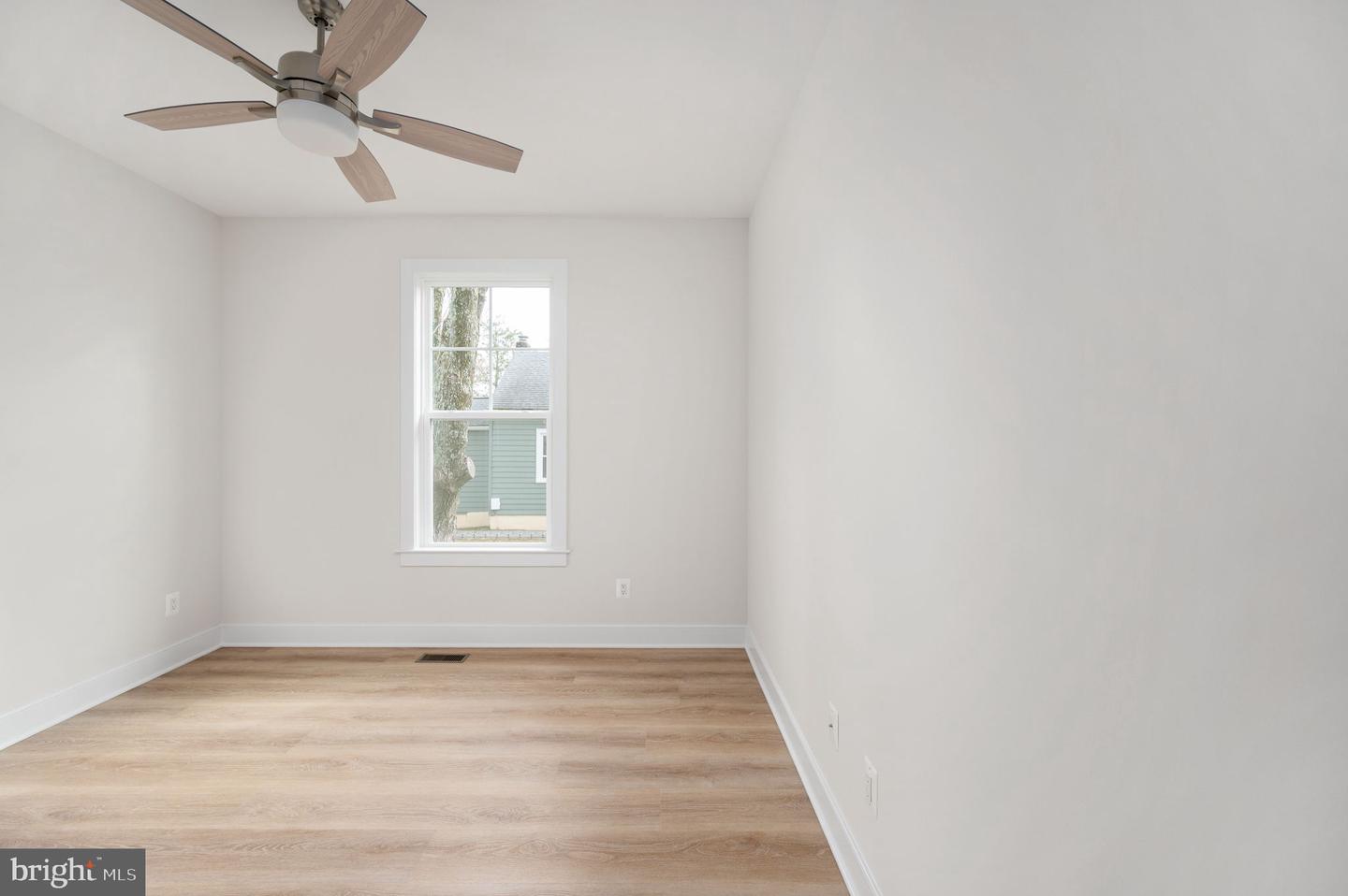 709 GARFIELD AVE, COLONIAL BEACH, Virginia 22443, 4 Bedrooms Bedrooms, 7 Rooms Rooms,2 BathroomsBathrooms,Residential,For sale,709 GARFIELD AVE,VAWE2010608 MLS # VAWE2010608