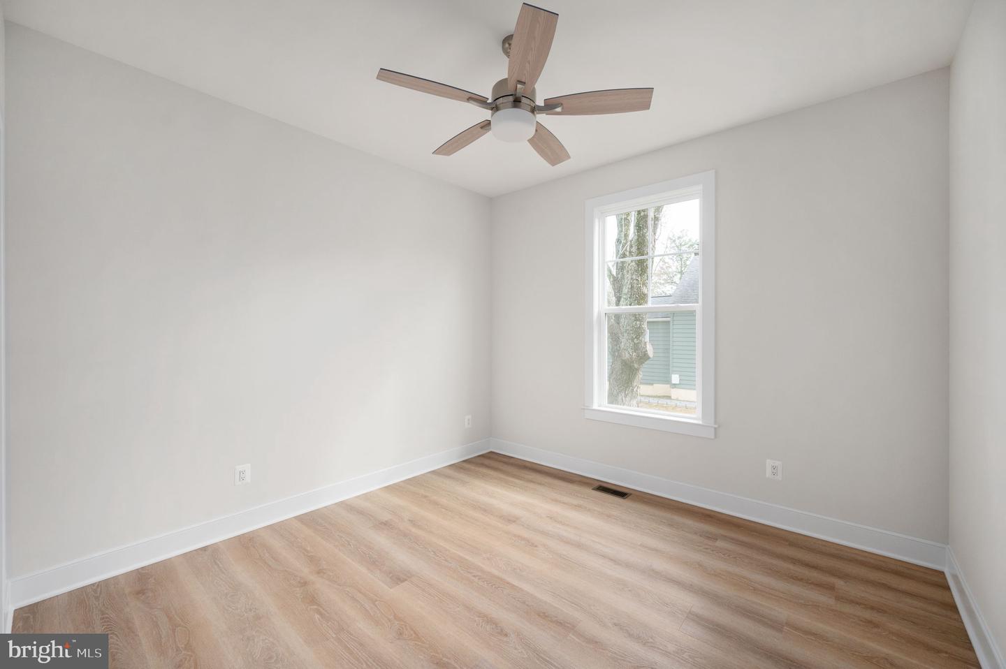 709 GARFIELD AVE, COLONIAL BEACH, Virginia 22443, 4 Bedrooms Bedrooms, 7 Rooms Rooms,2 BathroomsBathrooms,Residential,For sale,709 GARFIELD AVE,VAWE2010608 MLS # VAWE2010608