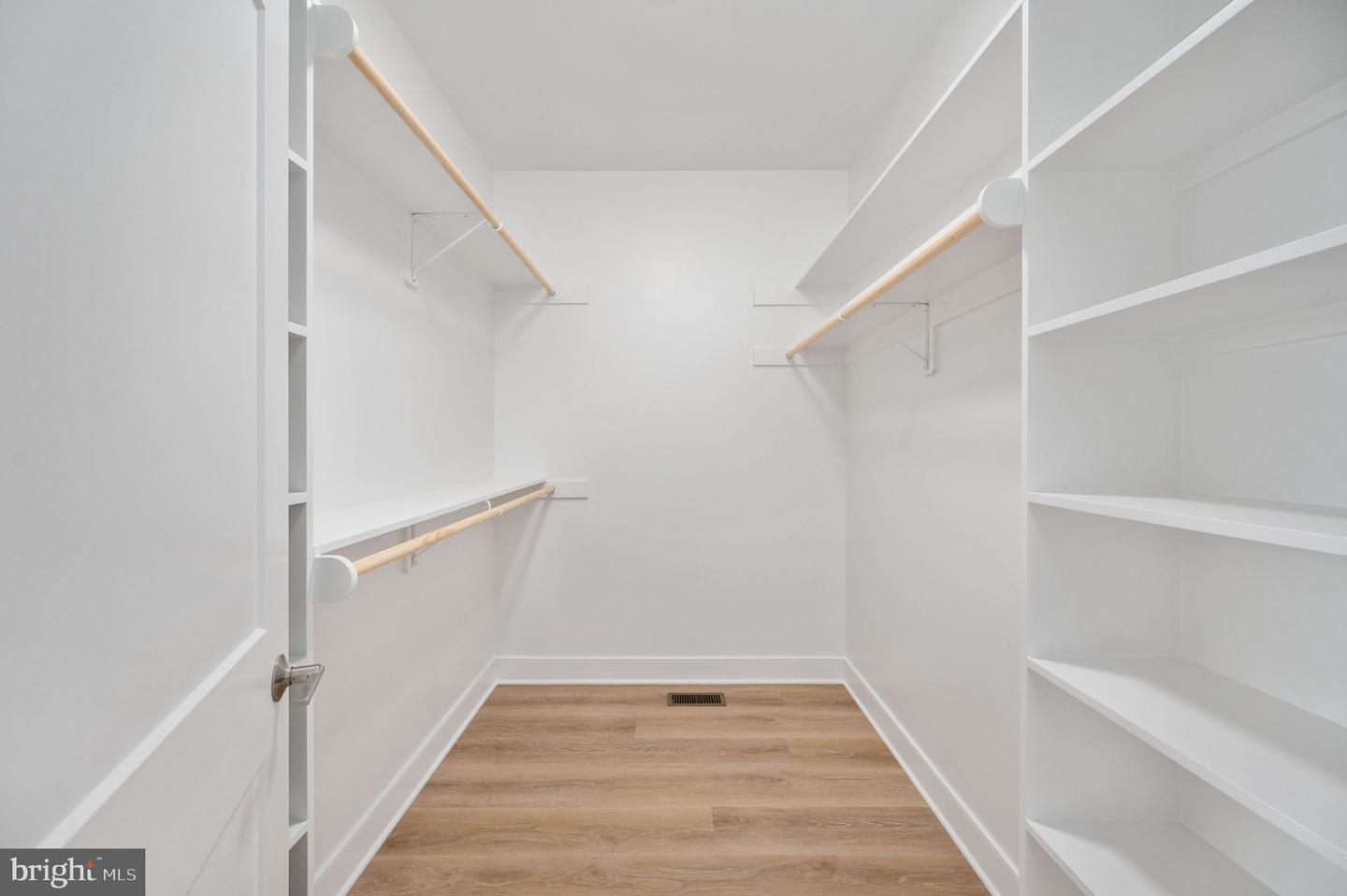 709 GARFIELD AVE, COLONIAL BEACH, Virginia 22443, 4 Bedrooms Bedrooms, 7 Rooms Rooms,2 BathroomsBathrooms,Residential,For sale,709 GARFIELD AVE,VAWE2010608 MLS # VAWE2010608