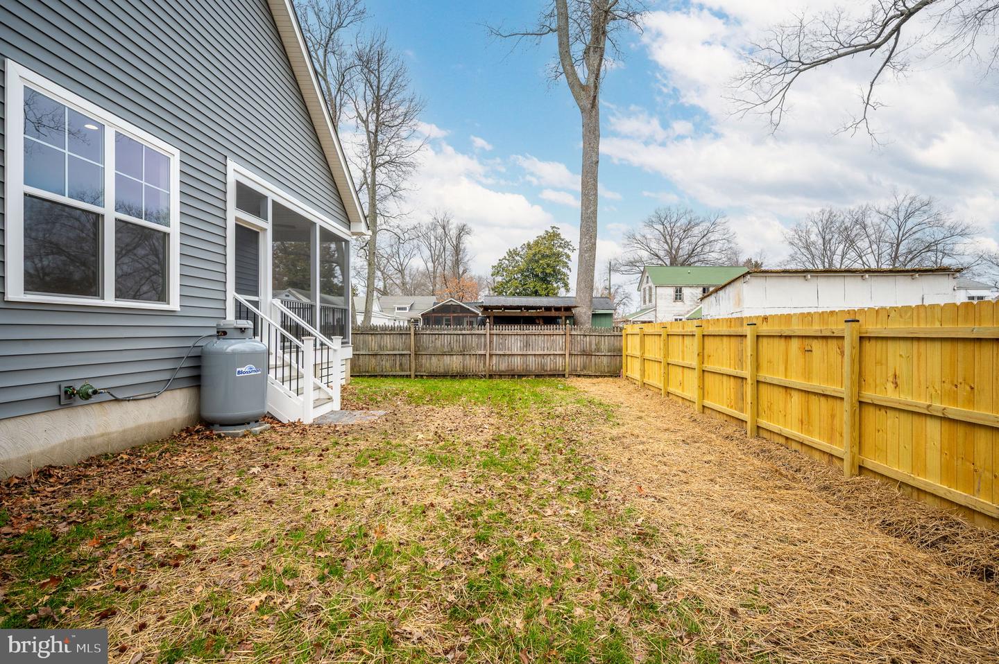 709 GARFIELD AVE, COLONIAL BEACH, Virginia 22443, 4 Bedrooms Bedrooms, 7 Rooms Rooms,2 BathroomsBathrooms,Residential,For sale,709 GARFIELD AVE,VAWE2010608 MLS # VAWE2010608