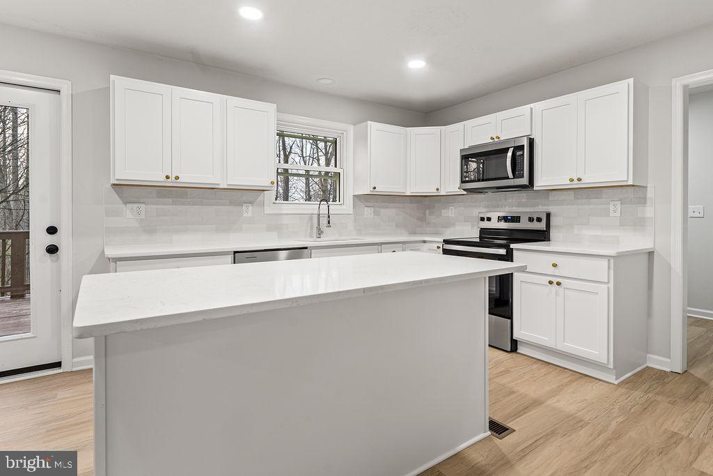 13162 SCOTTS MILL RD, CULPEPER, Virginia 22701, 3 Bedrooms Bedrooms, ,2 BathroomsBathrooms,Residential,For sale,13162 SCOTTS MILL RD,VACU2012854 MLS # VACU2012854