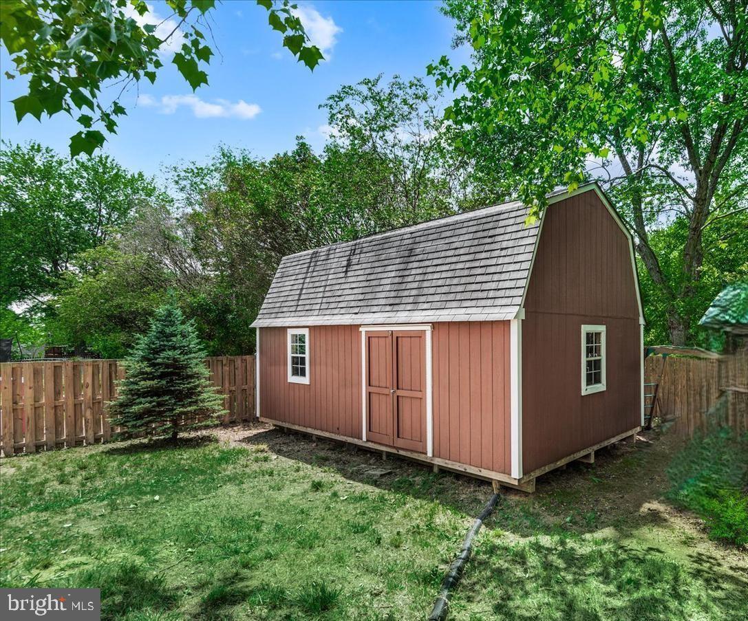 13450 ORANGEWOOD DR, WOODBRIDGE, Virginia 22193, 5 Bedrooms Bedrooms, 13 Rooms Rooms,3 BathroomsBathrooms,Residential,For sale,13450 ORANGEWOOD DR,VAPW2113780 MLS # VAPW2113780