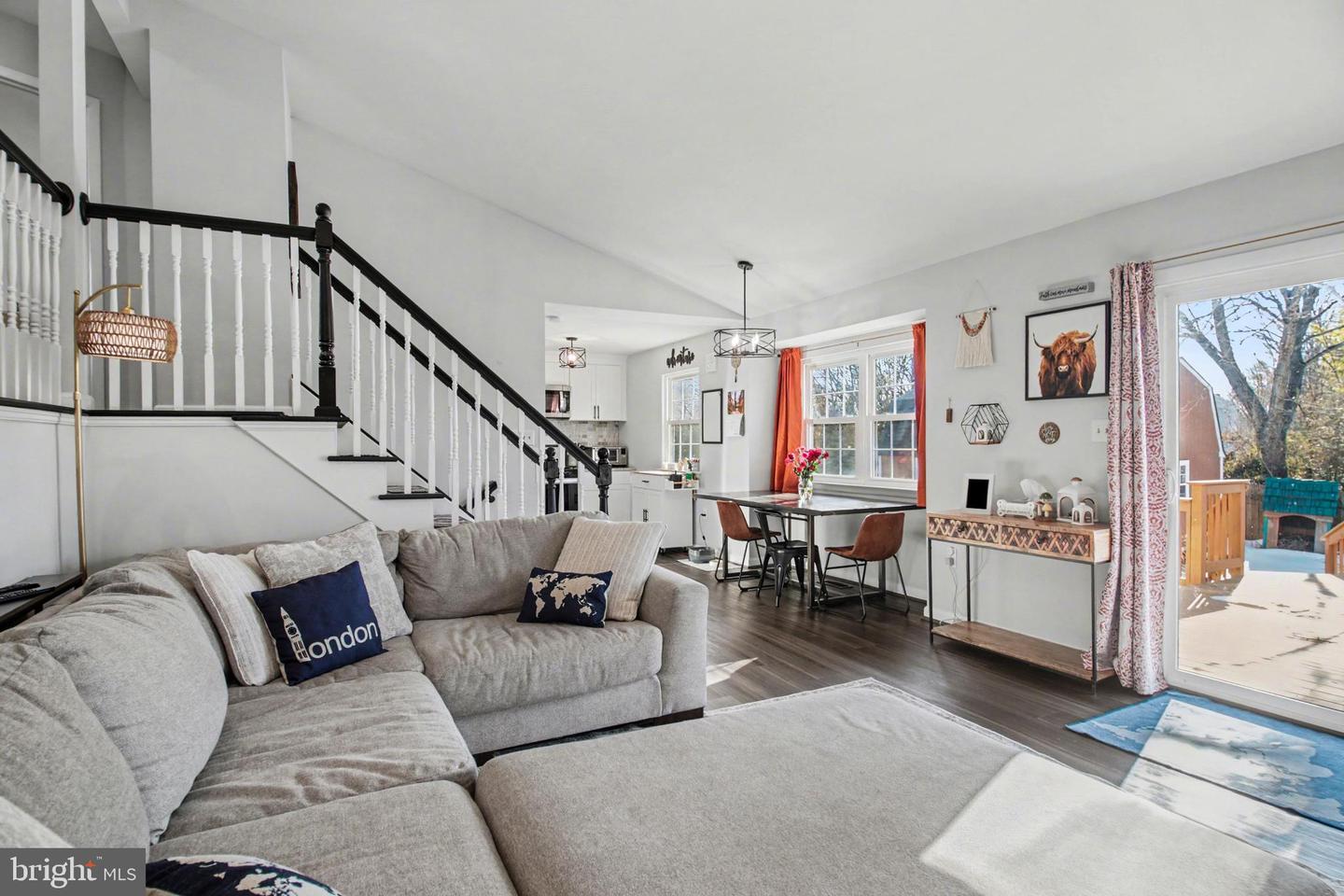 13450 ORANGEWOOD DR, WOODBRIDGE, Virginia 22193, 5 Bedrooms Bedrooms, 13 Rooms Rooms,3 BathroomsBathrooms,Residential,For sale,13450 ORANGEWOOD DR,VAPW2113780 MLS # VAPW2113780