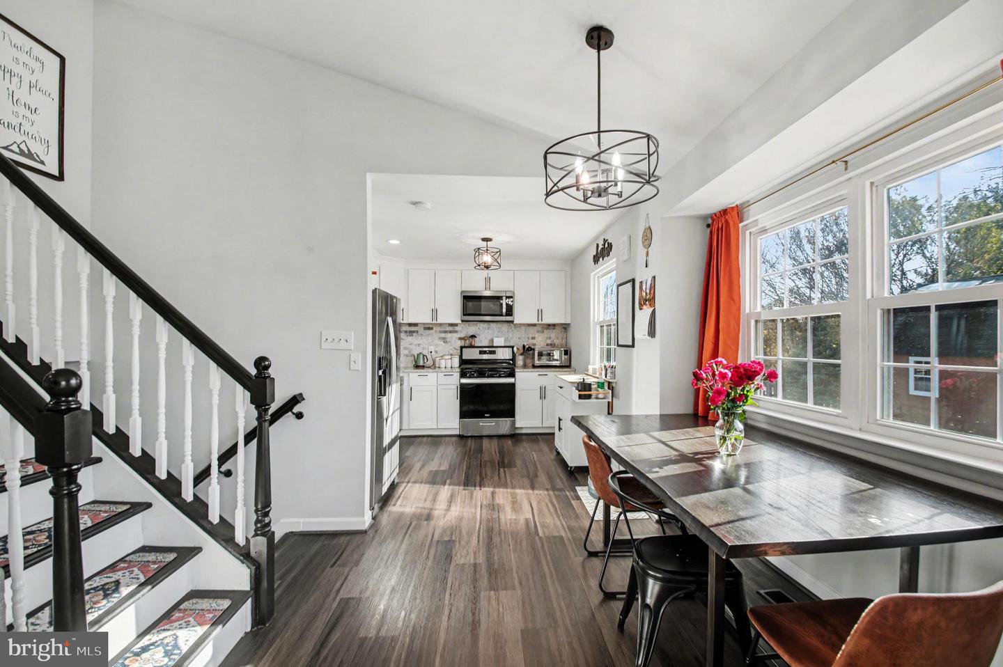 13450 ORANGEWOOD DR, WOODBRIDGE, Virginia 22193, 5 Bedrooms Bedrooms, 13 Rooms Rooms,3 BathroomsBathrooms,Residential,For sale,13450 ORANGEWOOD DR,VAPW2113780 MLS # VAPW2113780