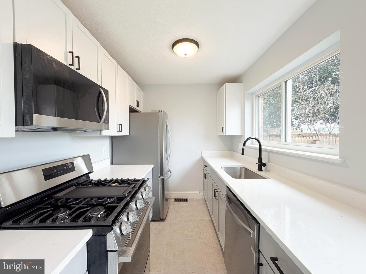 4765 KANDEL CT, ANNANDALE, Virginia 22003, 4 Bedrooms Bedrooms, ,3 BathroomsBathrooms,Residential,For sale,4765 KANDEL CT,VAFX2294242 MLS # VAFX2294242