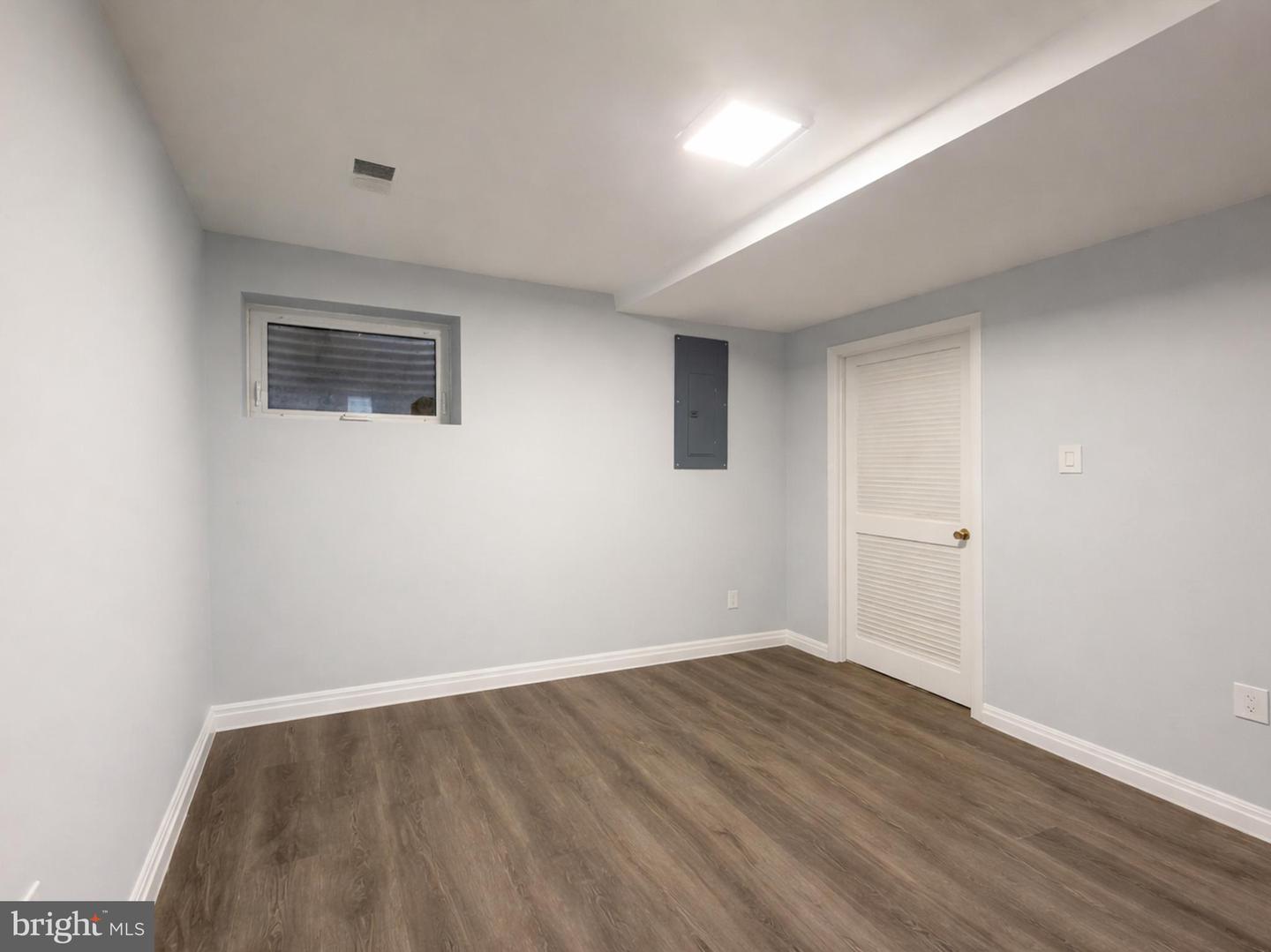 4765 KANDEL CT, ANNANDALE, Virginia 22003, 4 Bedrooms Bedrooms, ,3 BathroomsBathrooms,Residential,For sale,4765 KANDEL CT,VAFX2294242 MLS # VAFX2294242