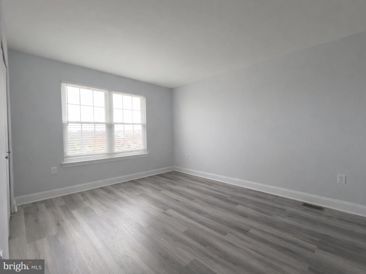 4765 KANDEL CT, ANNANDALE, Virginia 22003, 4 Bedrooms Bedrooms, ,3 BathroomsBathrooms,Residential,For sale,4765 KANDEL CT,VAFX2294242 MLS # VAFX2294242