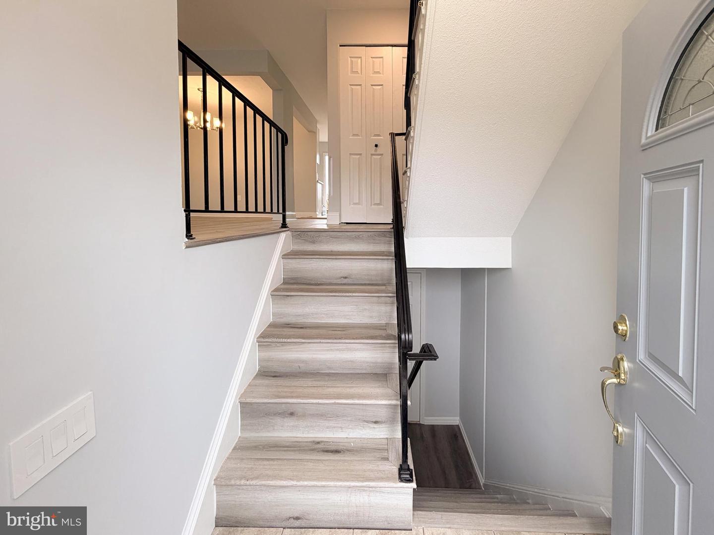 4765 KANDEL CT, ANNANDALE, Virginia 22003, 4 Bedrooms Bedrooms, ,3 BathroomsBathrooms,Residential,For sale,4765 KANDEL CT,VAFX2294242 MLS # VAFX2294242